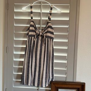 Urban Outfitters linen dress. Size 6.